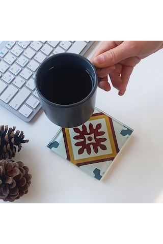 Decorita Cam Bardak Altlığı | Çini Desen |4'lü Takım| 10cm x 10cm Çok Renkli