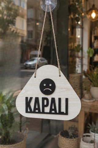 Ahşap Lazer Kesim Emoji Figürlü Açık-kapalı Tabelası - Akçaağaç