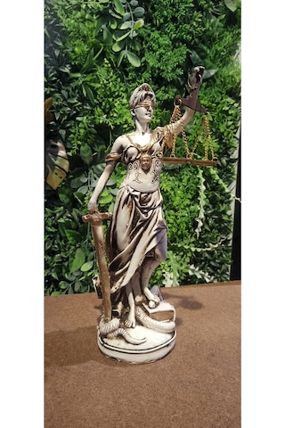 Themis Adalet Tanrıçası