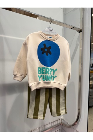 Magu Çocuk Yaban Mersini Baskılı Ekru Sweatshirt Ve Yeşil Çizgili Eşofman Takımı Çok Renkli