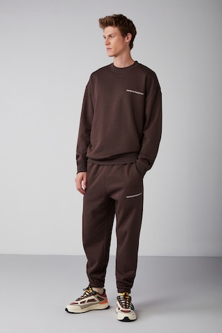 Marshall Erkek Pamuklu Içi Polarlı Nakışlı Relaxed Kahverengi Eşofman Takımı