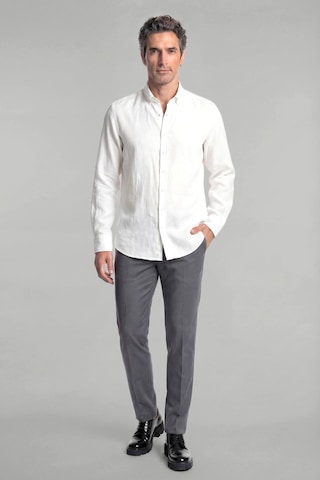 Bisse Regular Fit Paşa Yaka Cepsiz Sedef Düğmeli Beyaz Erkek Gömlek Gmktn250011 D01 Beyaz
