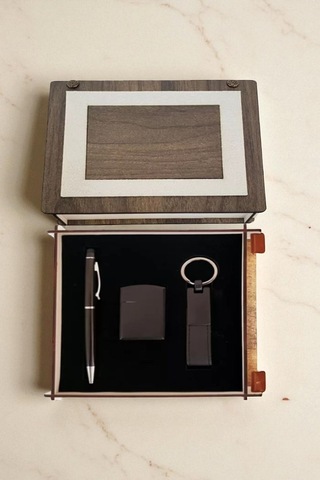 Hediye Kalem Anahtarlık Ve Çakmak Seti