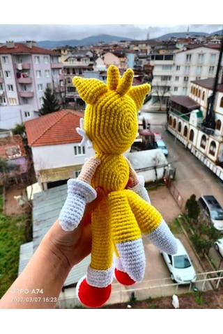 Amigurumi sevilen çizgi karakterler Sonic tails figürü