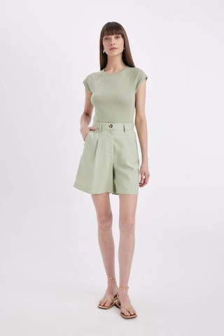 Defacto Yüksek Bel Geniş Paça Şort D1198AX24SMGN1212 Yeşil
