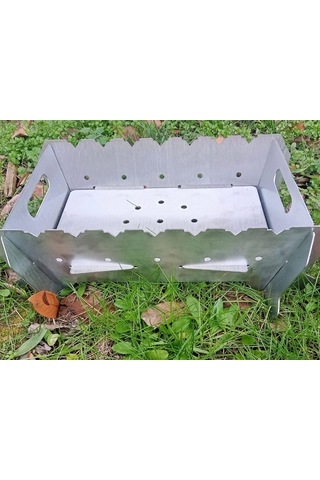 Lazer Mangal Portatif Pratik Katlanabilir Paslanmaz Izgaralı 41x25 Cm Çok Renkli