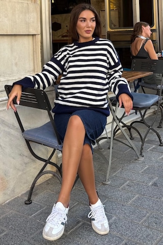 Madmext Lacivert Çizgili Bisiklet Yaka Oversize Kadın Kazak Mg2894