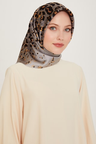 Armine Dj Saf İpek Eşarp 9247d01 S Sura - 03709 - 90 x 90 / Renkli 31 Renkli 31