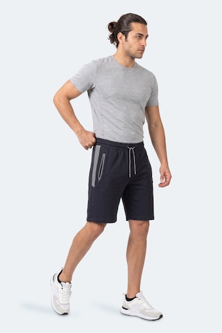 Slazenger Nıkon I Erkek Fermuar Cepli Lacivert Şort