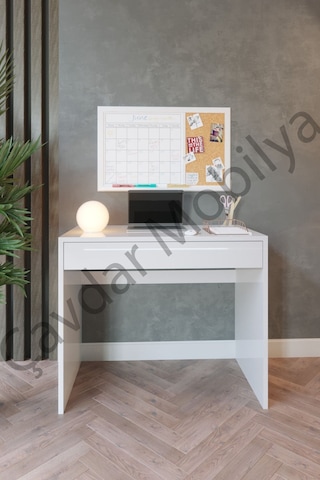 Ofis Çalışma Masası Beyaz