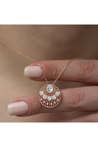 925 Ayar Gümüş Etnik Desenli Rose Kadın Gümüş Kolye Gri