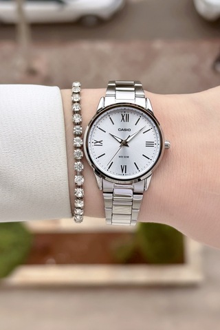 Casio Csıste254 Kadın Kol Saati Gümüş
