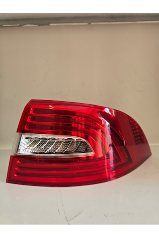 Skoda Super B 2013 2014 2015 Ledli Dış Sağ Stop