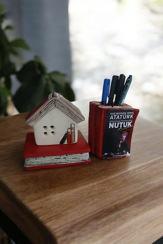 Atatürk'ün Nutuk Konseptli Hediyelik Kalemlik Ve Tütsülük 2li Set