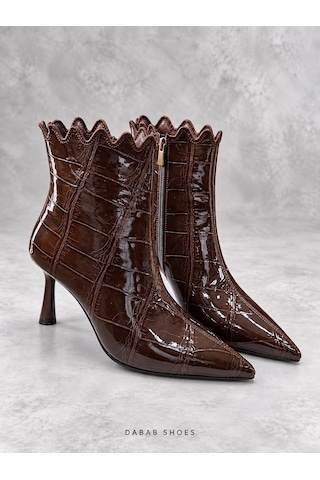 Dabab Shoes Carmen Kadın Acı Kahve Kroko Rugan Sivri Burun Fermuarlı Sıcak Astarlı 7 Cm İnce Topuklu Bot Bootie Kahverengi