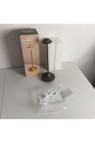 Novahub Uçan Daire Masa Lambası - Şarjlı, Metal, Dekoratif, Gece Lambası Altın Atmosfer Lambası Altın