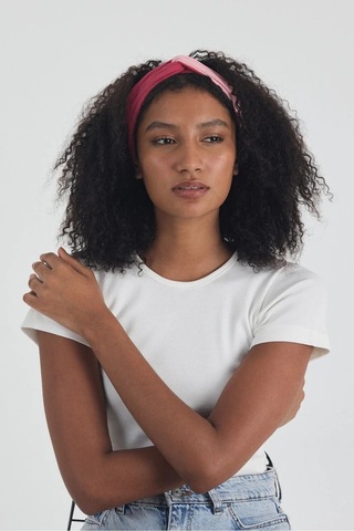 Beyaz Kısa Kol Bisiklet Yaka Vücuda Oturan Kaşkorse Crop + Bandana Set %100 Pamumklu, Esnek Rahat Beyaz-fuşya-pembe