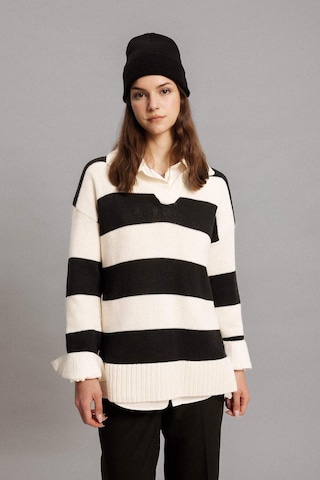 DeFacto Regular Fit Polo Yaka Çizgili Triko Kazak Tunik B8370AX24SPER133 Ekru