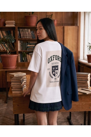 Black Nova Oversize Baskılı Unisex Tişört Oxford Club Beyaz