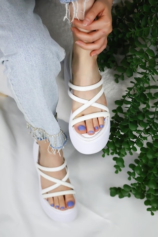 Asmi Shoes Kadın Paris Kalın Taban 9 Cm Ortopedik Sandalet Beyaz Beyaz