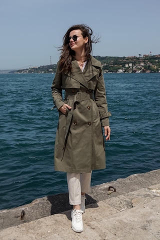Pastelastore %100 Pamuk Gabardin Uzun 110cm Astarlı Kemerli Kadın Trençkot 1111 Haki Pastelastore %100 Pamuk Gabardin Uzun 110cm Astarlı Kemerli Kadın Trençkot 1111 Haki