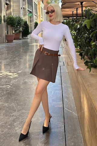 Madmext Kahverengi Pileli Kemerli Şortlu Kadın Etek Mg2247