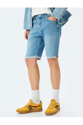 Koton Katlamalı Paça Bermuda Slim Fit Jean Şort Açık İndigo 5sam40009ıd Açık İndigo
