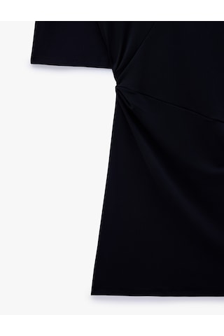 Koton Drape Detaylı Slim Fit Yuvarlak Yaka Uzun Pelerin Kol Detaylı Mini Elbise Siyah 7wak80049ek