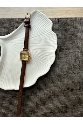 Retro Minimal Deri Kordon Vintage Kadın Kol Saati Minik İçi Sarı Altın