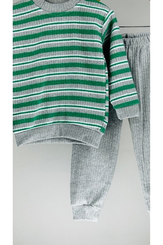 %100 Pamuklu Çizgili Uzun Kollu Kışlık Bebek Çocuk Takım 001