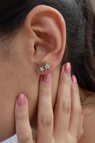 Fiyonk Kuyumculuk 14 Ayar Altın Swarovski Taşlı Küçük Yıldız Küpe 001