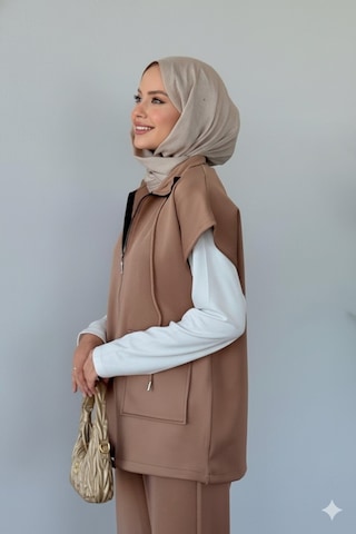 Unika Boutique Kadın Yelek Pantolon İkili Tesettür Takım Scuba Rahat Kesim 4 Mevsim - Günlük Vizon
