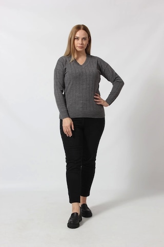 Y6328 Fındık Örgü Detaylı Triko Kazak Gri