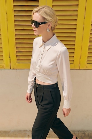 Sateen Düğme Detaylı Saten Bluz - Ekru-137516