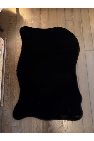 Ultra Soft Siyah Yumuşak Dokulu Peluş Halı Asimetrik