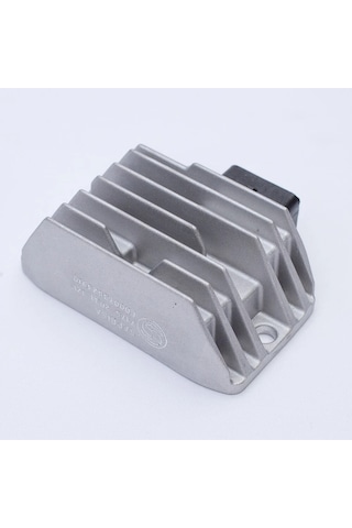 Antor/lombardini motor450/510-640/820 10hp/12hp/13hp/17hp Marşlı Yeni Model 4 ÇıkışVoltaj Regülatörü Konjektör + Soketli