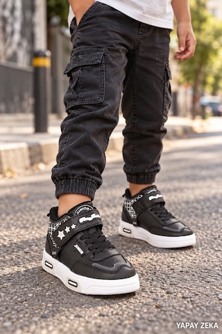 Mini Bonito Unisex Çocuk Sneaker Işıklı Tabanlı Günlük Spor Ayakkabı 26-30 Numara Arası Işıklı Siyah