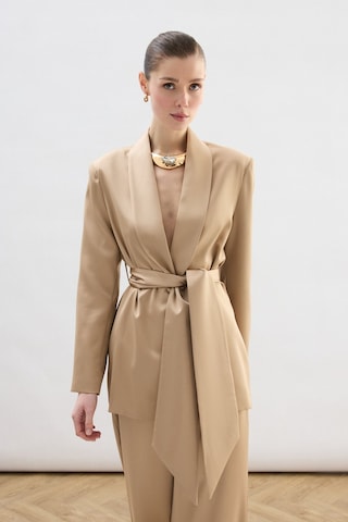 Sateen Kuşaklı Saten Ceket - Camel-137008 CAMEL