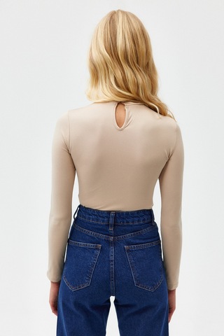 Açelyaokcu Yarım Balıkçı Dik Yaka Altı Çıt Çıtlı Bodysuit Bluz Bej