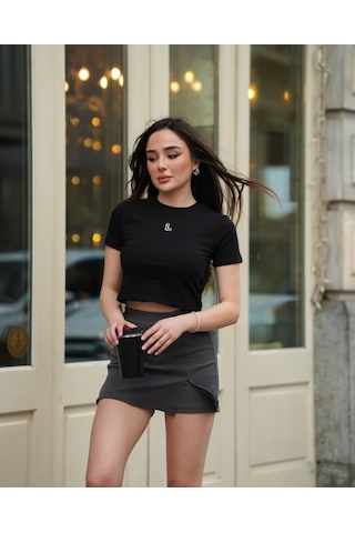 Kadın Bisiklet Yaka Kısa Kollu Crop Tshirt Siyah