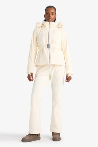 Defacto Su İtici Slim Fit Dar Kesim Kemerli Kapüşonlu Softshell Kayak Montu F3525ax25wnwt46 Beyaz-wt46