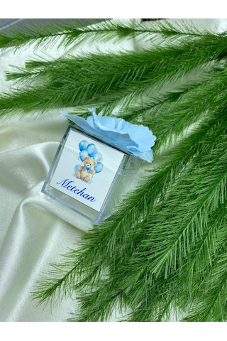 Kişiye Özel Bebek Hediyeliği Şeffaf Kutu Çiçekli ve Etiketli Mevlid Hediyesi Kişiselleştirilebilir