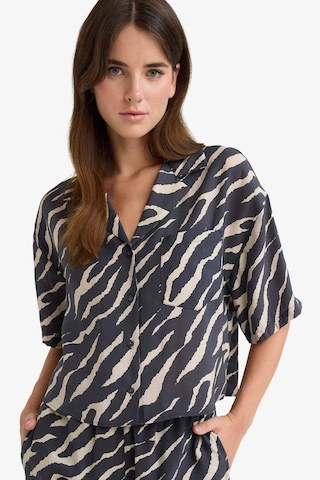 Defacto Loose Fit Zebra Desenli Modal Kısa Kollu Gömlek F0879AX25SM Siyah