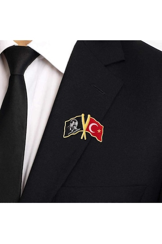 Mustafa Kemal Atatürk Ve Türk Bayrağı Rozet Gold Gri