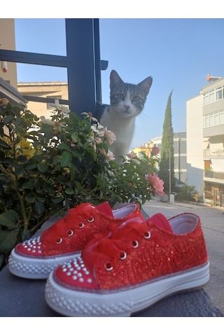 Scarpe Magiche Kırmızı Bağcıklı Kız Ayakkabısı 31-35 Numara Arası Işıksızdır Kırmızı