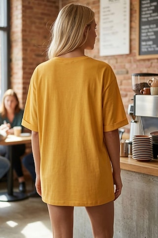 Armonika Kadın Sarı Yuvarlak Yaka Duble Kol Yanları Yırtmaçlı Pamuklu T-shirt Arm-26y137001