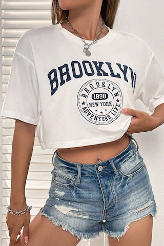 Brooklyn 1898 Adventure Baskılı Kadın Crop Beyaz T-shirt Beyaz
