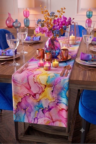 Premium Masa Runner Dijital Baskılı Soyut Şekil Desenli Dekoratif Salon Mutfak Yemek Masası Runner Örtüsü 45x140 Cm Pembe