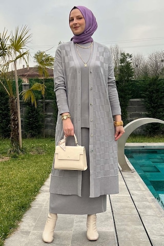 Rabia Şamlı Dama Desenli Gri Triko Hırka Normal