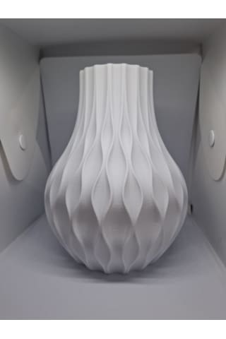 Dalga Desenli Vazo -20 Cm Beyaz